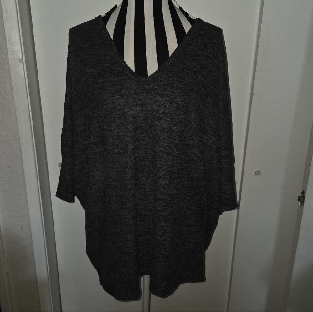 Torrid Plush Super Soft Charcoal/Dk Gray V-Neck Sweater 3X 3XL